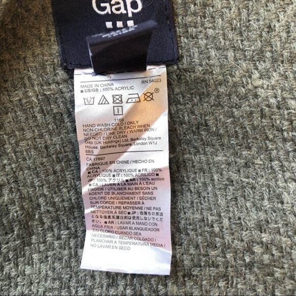 NWOT. Gap Grey Poncho One Size Fits  All 100% Acrylic - Picture 6 of 9